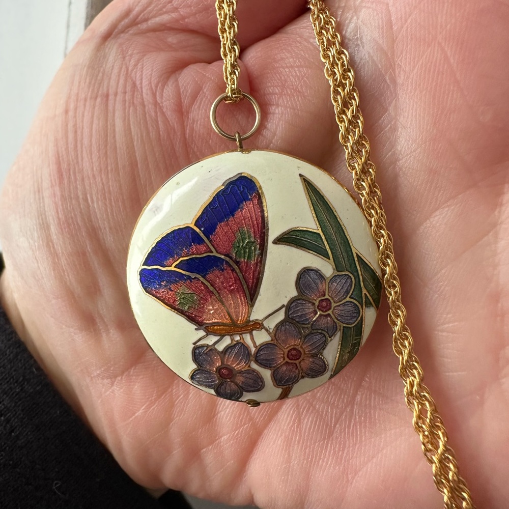 Stunning Vintage cloisonné double sided pendant with chain